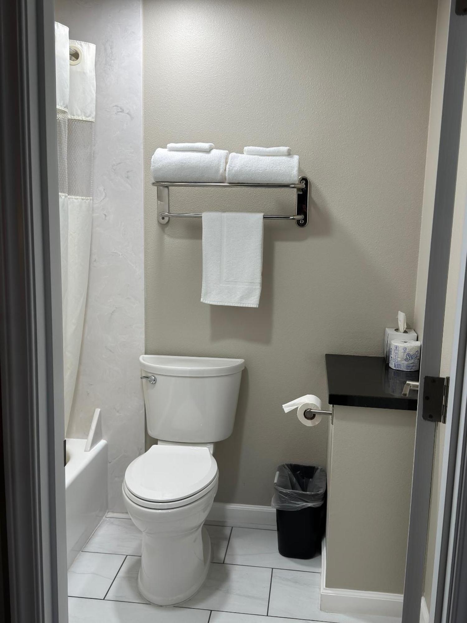 Royal Inn Eugene- Airport 외부 사진