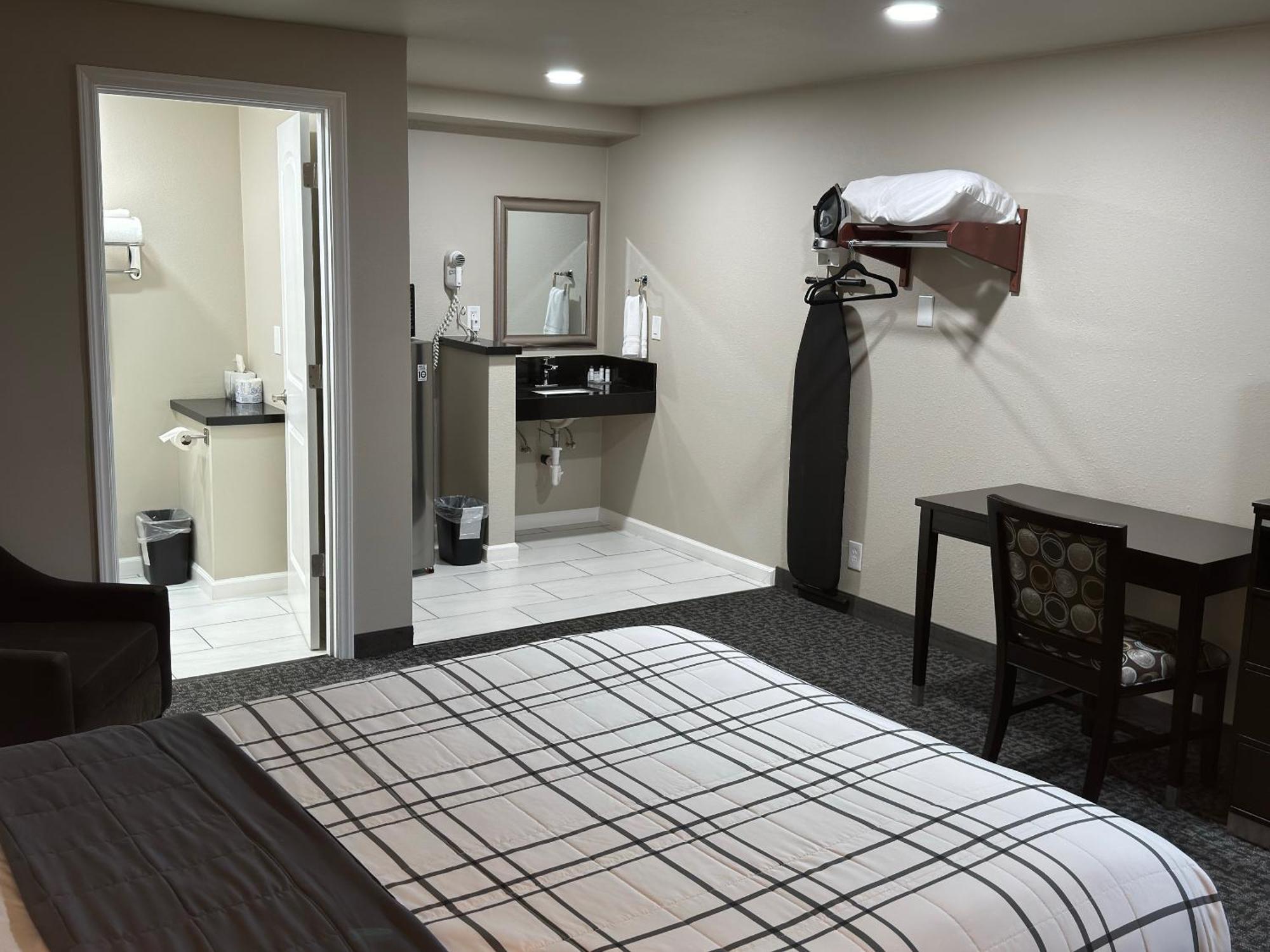 Royal Inn Eugene- Airport 외부 사진